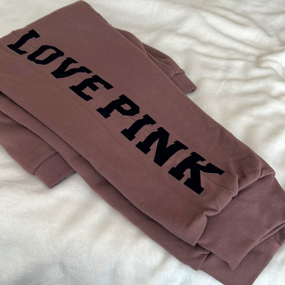 Pink Victoria’s Secret Everyday Lounge Reversible Sherpa Joggers brown - Picture 3 of 12